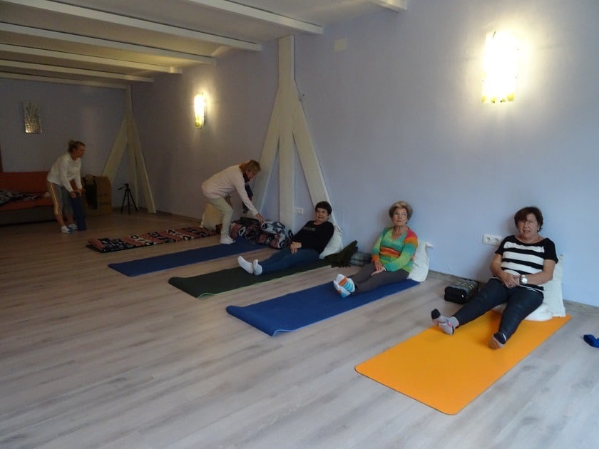 Escapada de Yoga de fin de semana para mayores de 50 años en Andalucía, España.