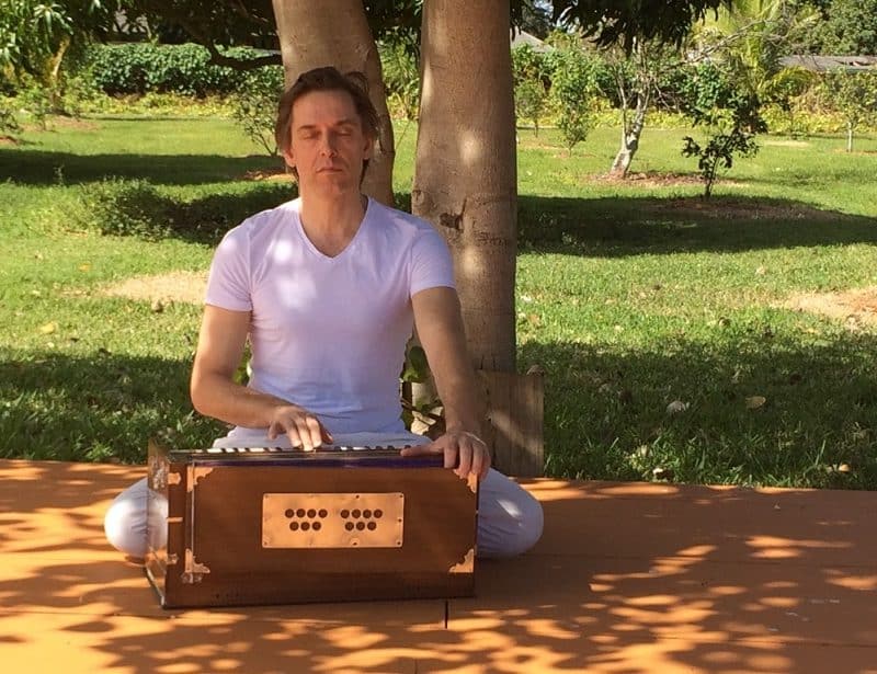 5 reason to love kirtan blog